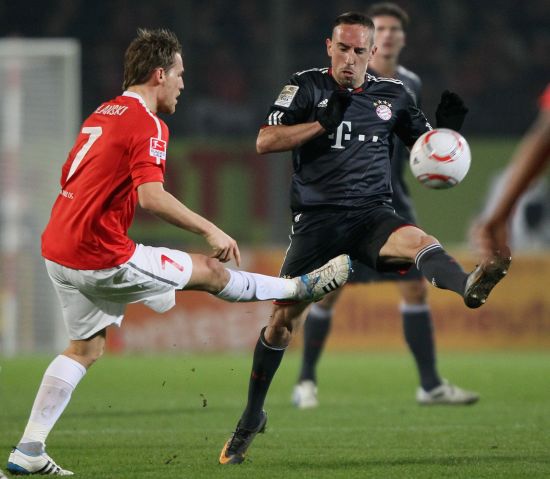 马这样艰苦 马这样艰苦